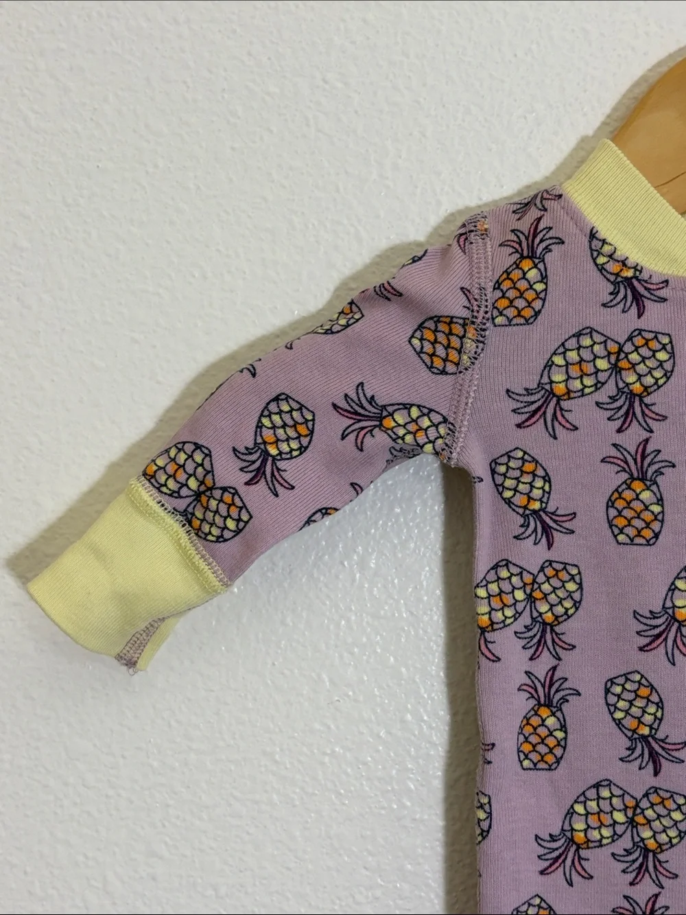 Hanna Andersson Lilac Pineapple Print Organic Cotton One-Piece Pajama